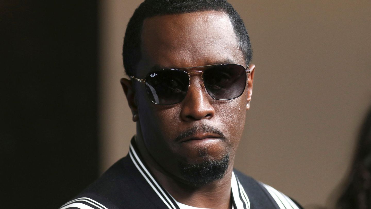 Sean “Diddy” Combs: Lawyer calls raids a “witch hunt”