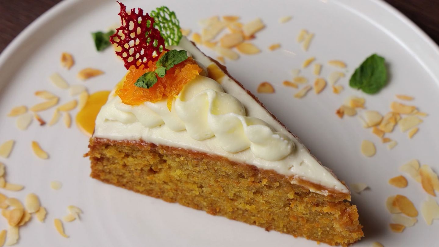 Rezept für Ostern: Saftiger Möhrenkuchen mit leckerem Frosting