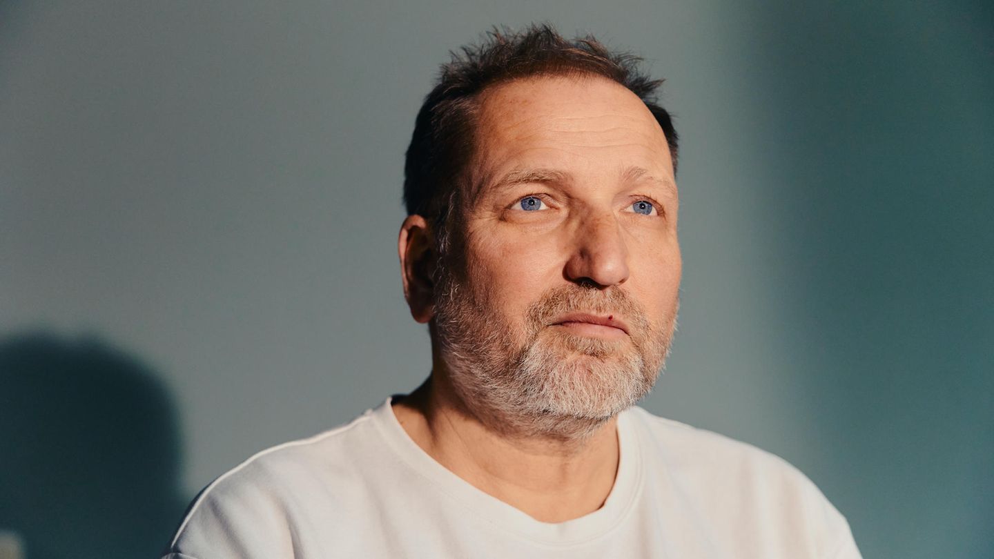 Abnehmspritze: Stephan Bartels, Journalist, hat Diabetes und spritzt sich den Wirkstoff Semaglutid (Ozempic) Abnehmspritze: Stephan Bartels, Journalist, hat Diabetes und spritzt sich den Wirkstoff Semaglutid (Ozempic)