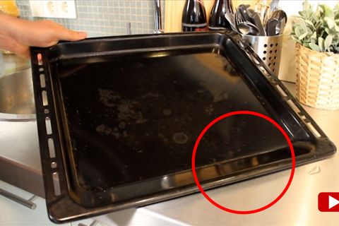 Rätsel aus dem Alltag: Warum haben Backbleche eine abgeschrägte Kante?