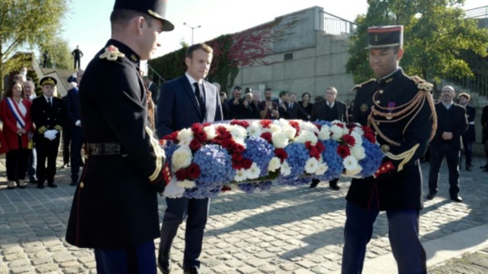 Emmanuel Macron beim Gedenken algerischer Opfer