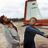 In "Zwei Himmelhunde auf dem Weg zur Hölle" von 1973 schlägt Terence Hill ausnahmsweise Bud Spencer, während die beiden ja meist andere vermöbeln. Gleich mehrere Filme mit den beiden fallen unter das Karfreitagsverbot – wahrscheinlich wegen zu fröhlicher Gewaltverherrlichung.