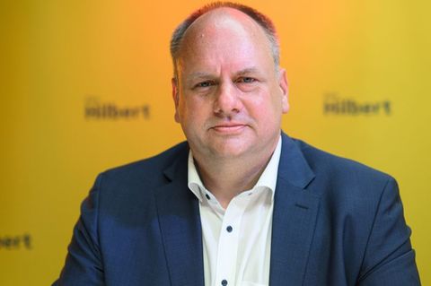 Dirk Hilbert (FDP), Oberbürgermeister der Stadt Dresden. Foto: Robert Michael/dpa/Archivbild