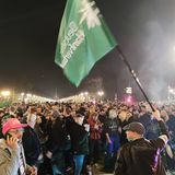 Ankiffen am Branderburger Tor Cannabis