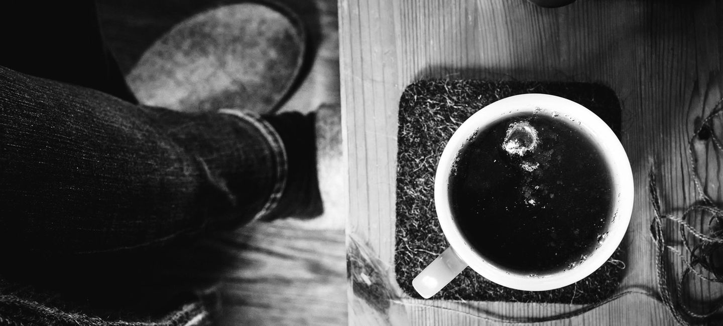 In den depressiven Phasen hat Janne wochenlang keinen Appetit. Sie hält sich mit Koffein fit