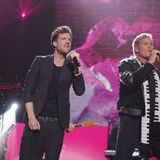 Ungewöhnliches Duo: Mockridge und David Hasselhoff singen zusammen bei einer Veranstaltung der Telekom