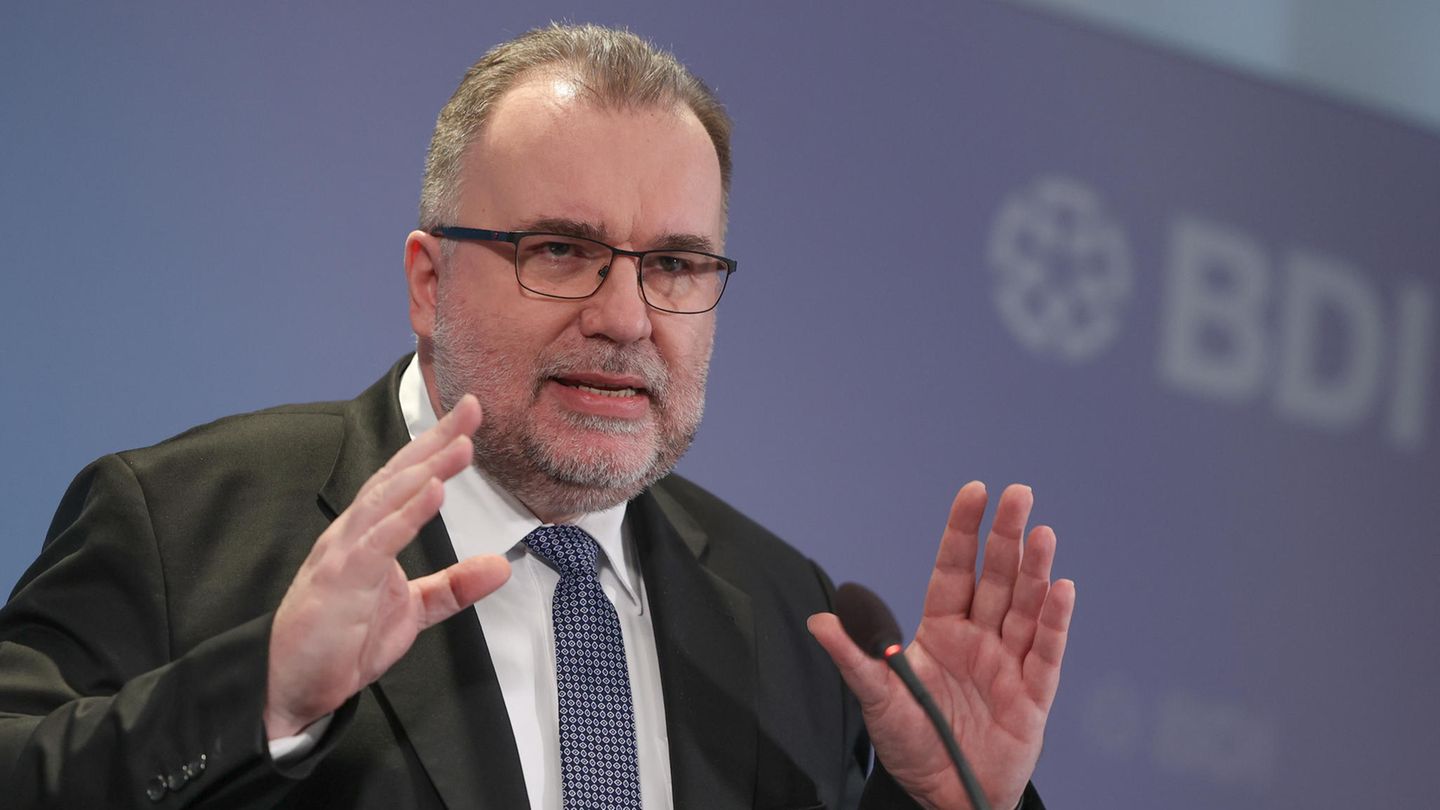 "Es waren zwei verlorene Jahre", sagt BDI-Chef Siegfried Russwurm nach über zwei Jahren Ampel-Koalition