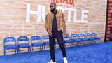 11. Le Bron James: 1,2 Milliarden US-Dollar  Der Basketball-Superstar ist auch abseits des Courts als Geschäftsmann äußerst umtriebig. Er hat in Immobilien und eine Pizzakette investiert und besitzt über seine Anteile an der Fenway Sports Group unter anderem einen Teil des englischen Fußballklubs FC Liverpool.