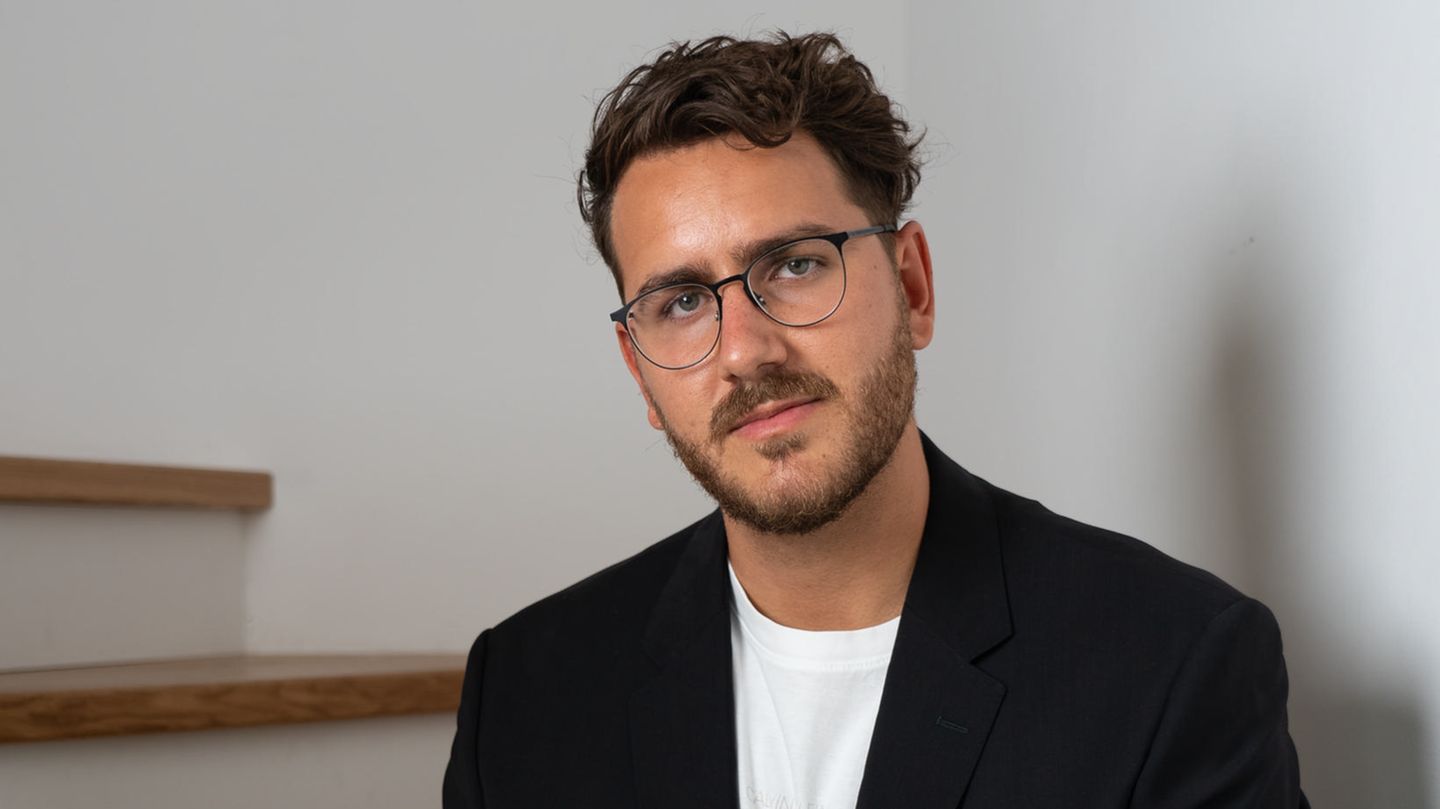 Rich with social media?  Young entrepreneur Max Weiss explains how it works
