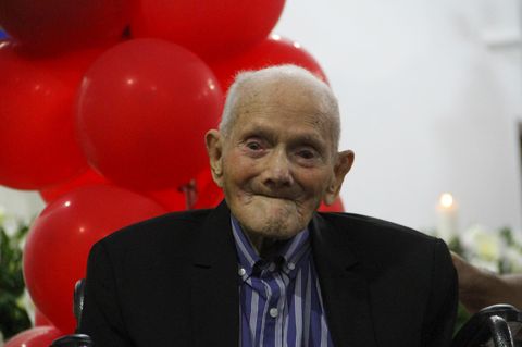 Juan Vicente Pérez Mora, hier bei seinem 112. Geburtstag im Mai 2021, ist im Alter von 114 Jahren gestorben.