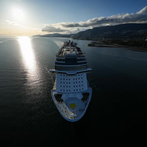 Das Kreuzfahrtschiff der Norwegian Cruise Line auf dem Meer