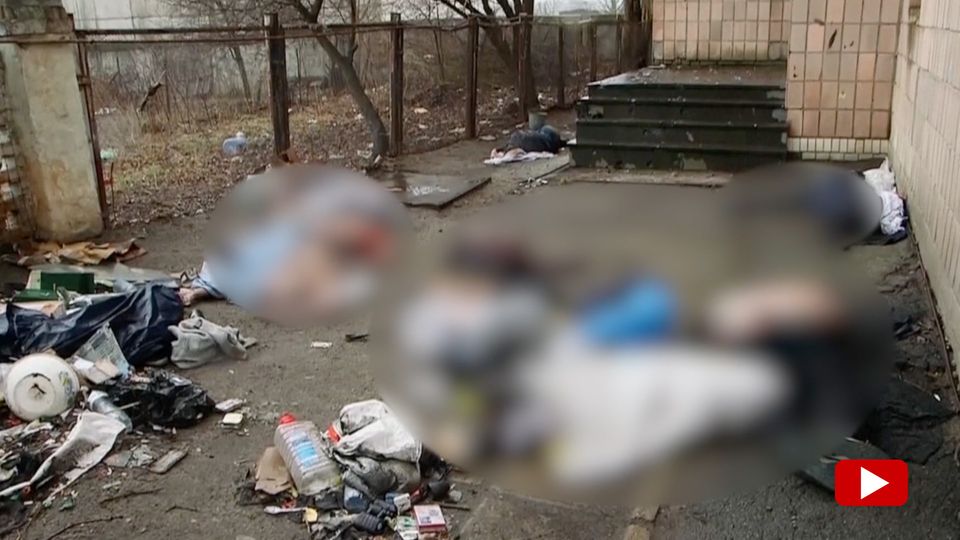 Zwei Jahre nach Massaker in der Ukraine: Überlebender zeigt "schlimmsten Ort in Butscha"