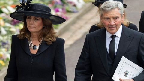 Carole und Michael Middleton 2022 bei der Trauerfeier für Queen Elizabeth II.