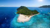 Zakynthos, Ithaka, Kefalonia, Lefkada, Paxos und Korfu bilden die Ionischen Inseln von Griechenland. Die Inselgruppe liegt im Ionischen Meer und beherbergt bezaubernde Wälder, zerklüftete Küstenstreifen und teilweise türkisblaues Wasser.   Strände: 502  davon mit Blauer Flagge: 43  Sonnenstunden pro Jahr: 2538  Durchschnittliche Wassertemperatur: 22 Grad Celsius  Surf-Angebote: 20