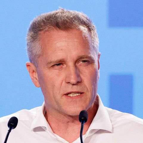 Der Bundestagsabgeordnete Petr Bystron auf dem Europaparteitag der AfD im Sommer 2023 in Magdeburg.