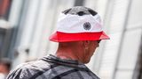 Neonazi bei einem Fussballspiel in Dortmund