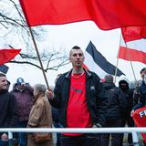 Der Neonazi Robert Schmiemann bei einer demonstration in Hannover