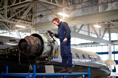 Hier finden Sie die innovativsten Mittelständler im Bereich Luftfahrt und Verteidigung. 