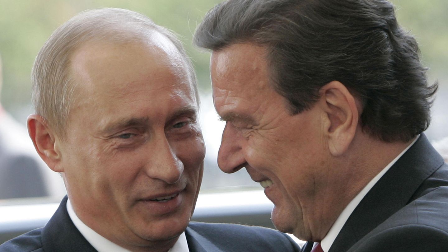 Wladimir Putin und Gerhard Schröder