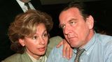 Gerhard Schröder mit seiner dritten Ehefrau Hiltrud