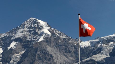 Bergpanorama: Für die Einbürgerung in der Schweiz gelten strenge Voraussetzungen