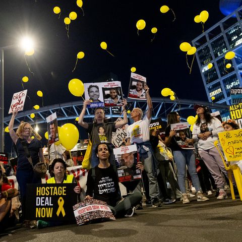 Israel: Familien der Geiseln protestieren in Tel Aviv und erinnern an ihre verschleppten Angehörigen