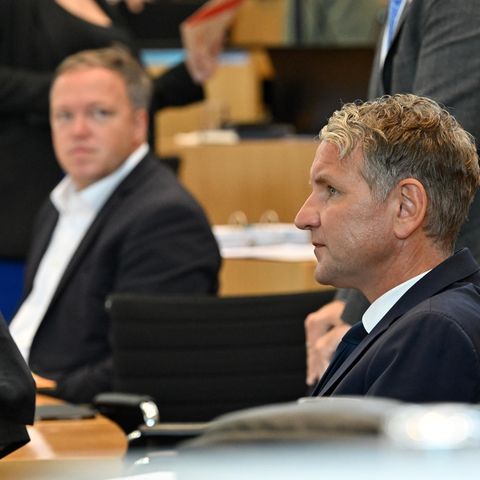 Der Thüringer CDU-Fraktionschef Mario Voigt und sein AfD-Amtskollege Björn Höcke im Erfurter Landtag.