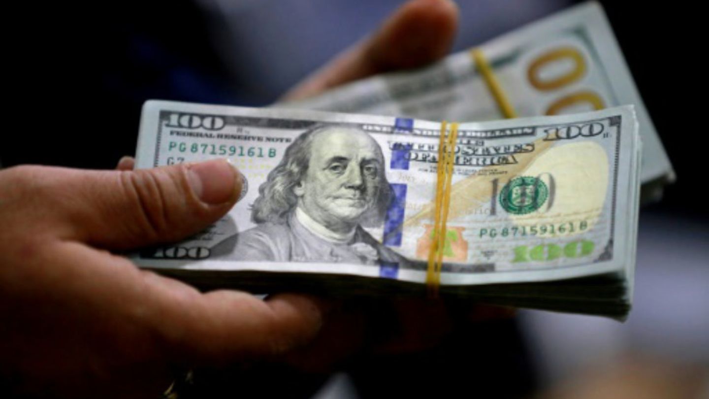 Ein Bündel Dollarnoten