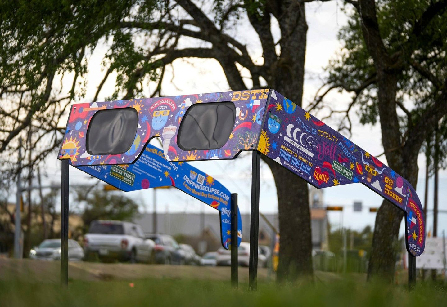 Überdimensionale Sonnenschutzbrille