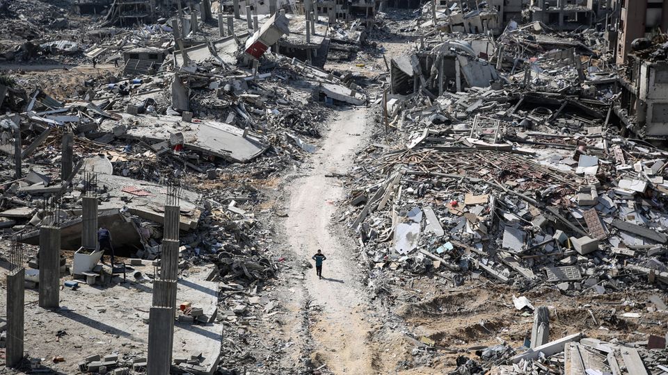 Trümmer en Zerstörung: Die Umgebung des Schifa-Krankenhauses in Gaza-Stadt