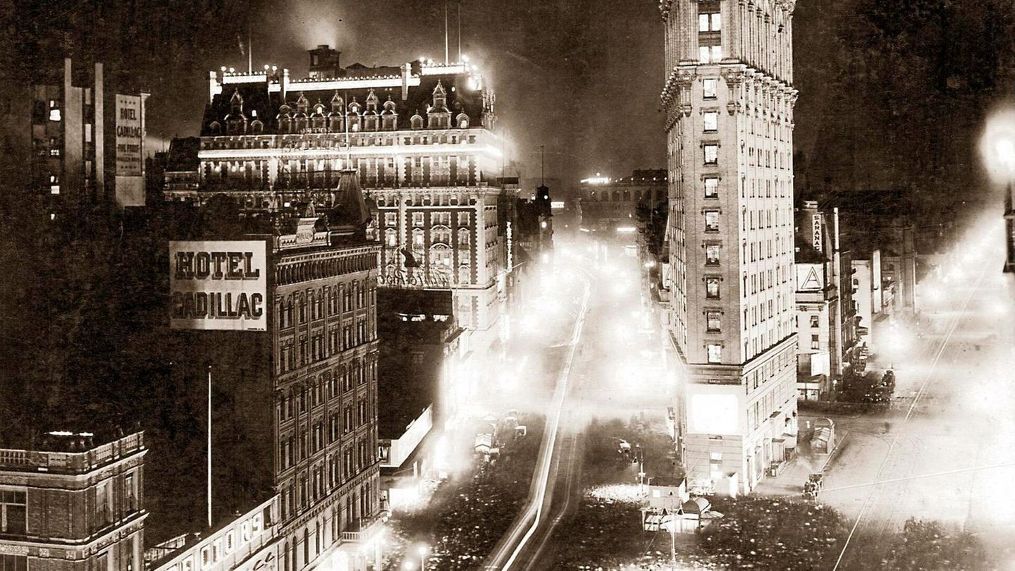 Anfang des 20. Jahrhunderts baute sich die "New York Times" ein Hochhaus an der 42nd Street in Manhattan