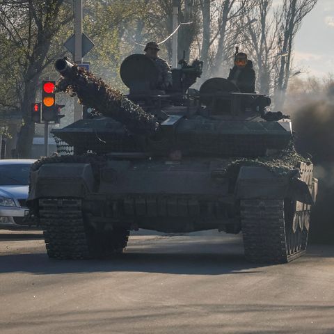 Russischer Pnazer im besezten Donetzk.