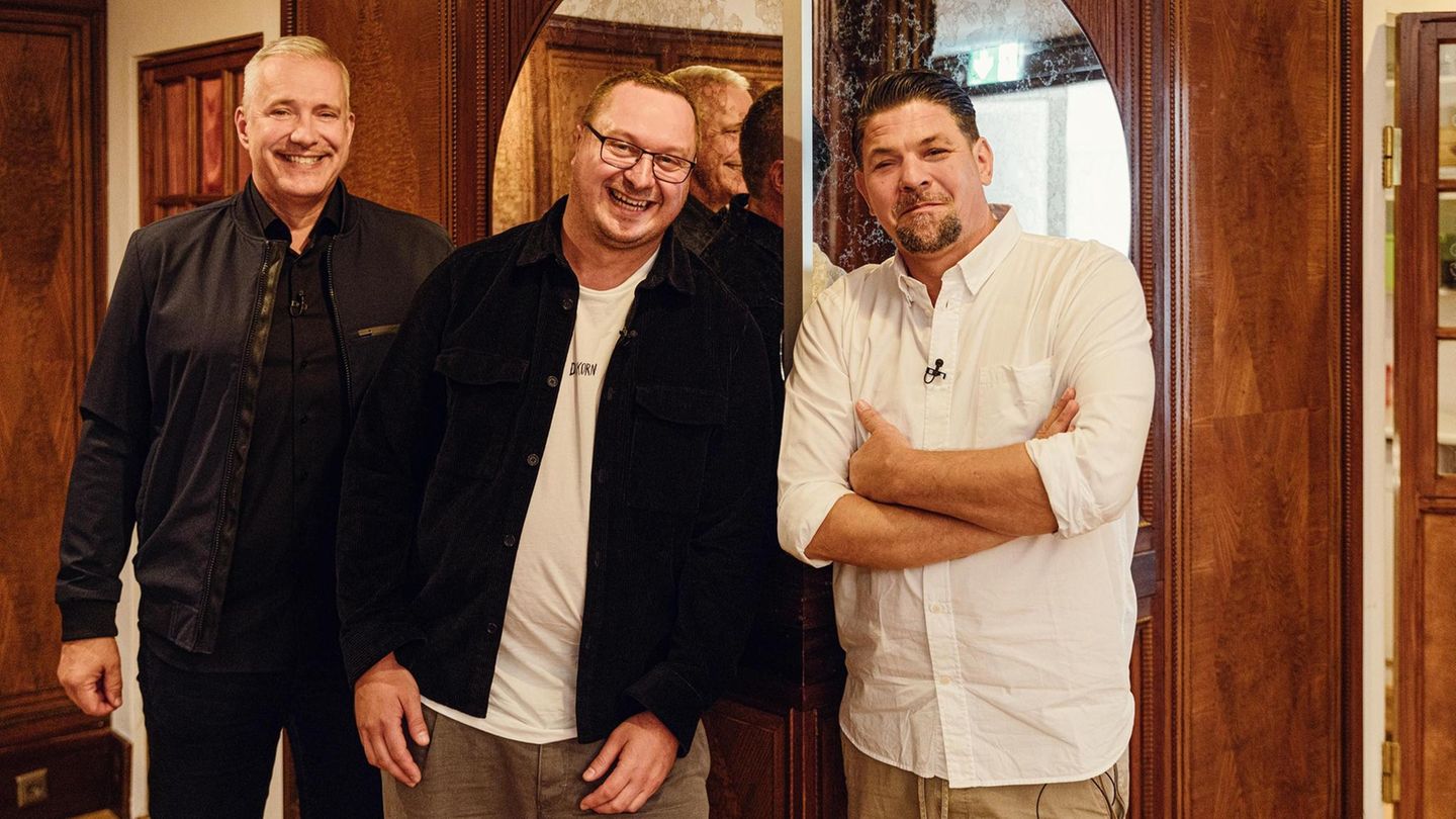 Tim Mälzer fordert gleich zwei Sterneköch heraus: Alexander Herrmann (links) und Tobias Bätz (mitte)
