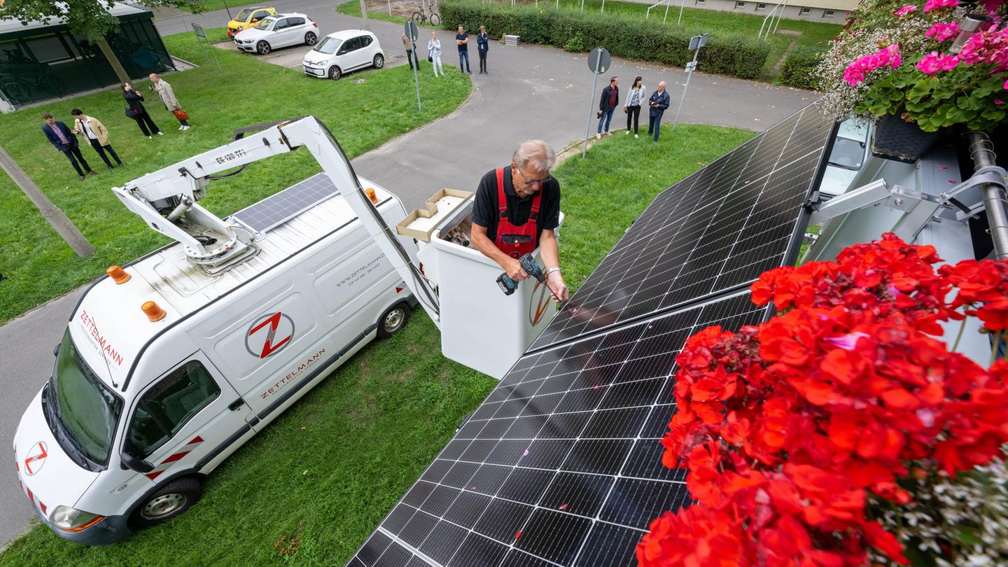 400,000 balcony power plants on the grid: This is how the energy transition works!