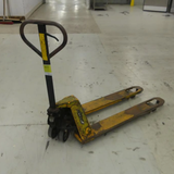 Oder wenigstens ein Handhubwagen?