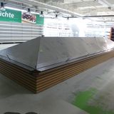 Die Gemüsetheke kann ebenfalls ersteigert werden.