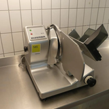 Die Metzgerei-Abteilung hat eine Aufschnittmaschine abzugeben...