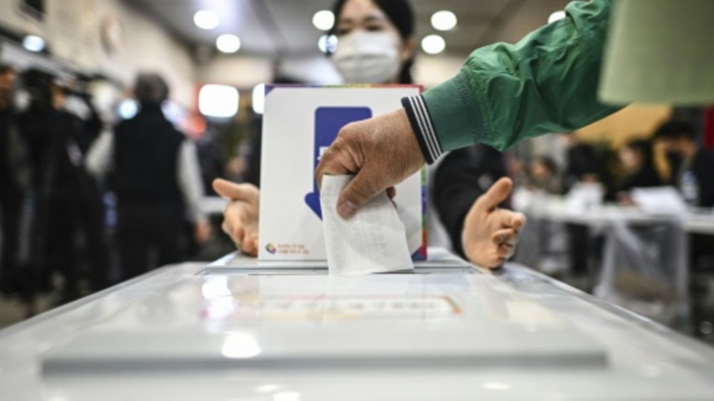 Richtungsweisende Parlamentswahl in Südkorea begonnen