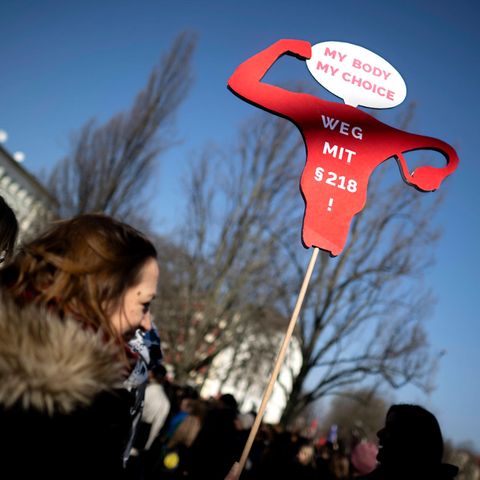 Am Internationalen Frauentag im März wurde in Berlin auch für das Recht auf eine entkriminalisierte Abtreibung demonstriert