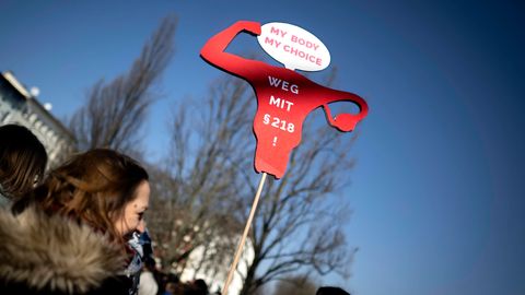 Am Internationalen Frauentag im März wurde in Berlin auch für das Recht auf eine entkriminalisierte Abtreibung demonstriert