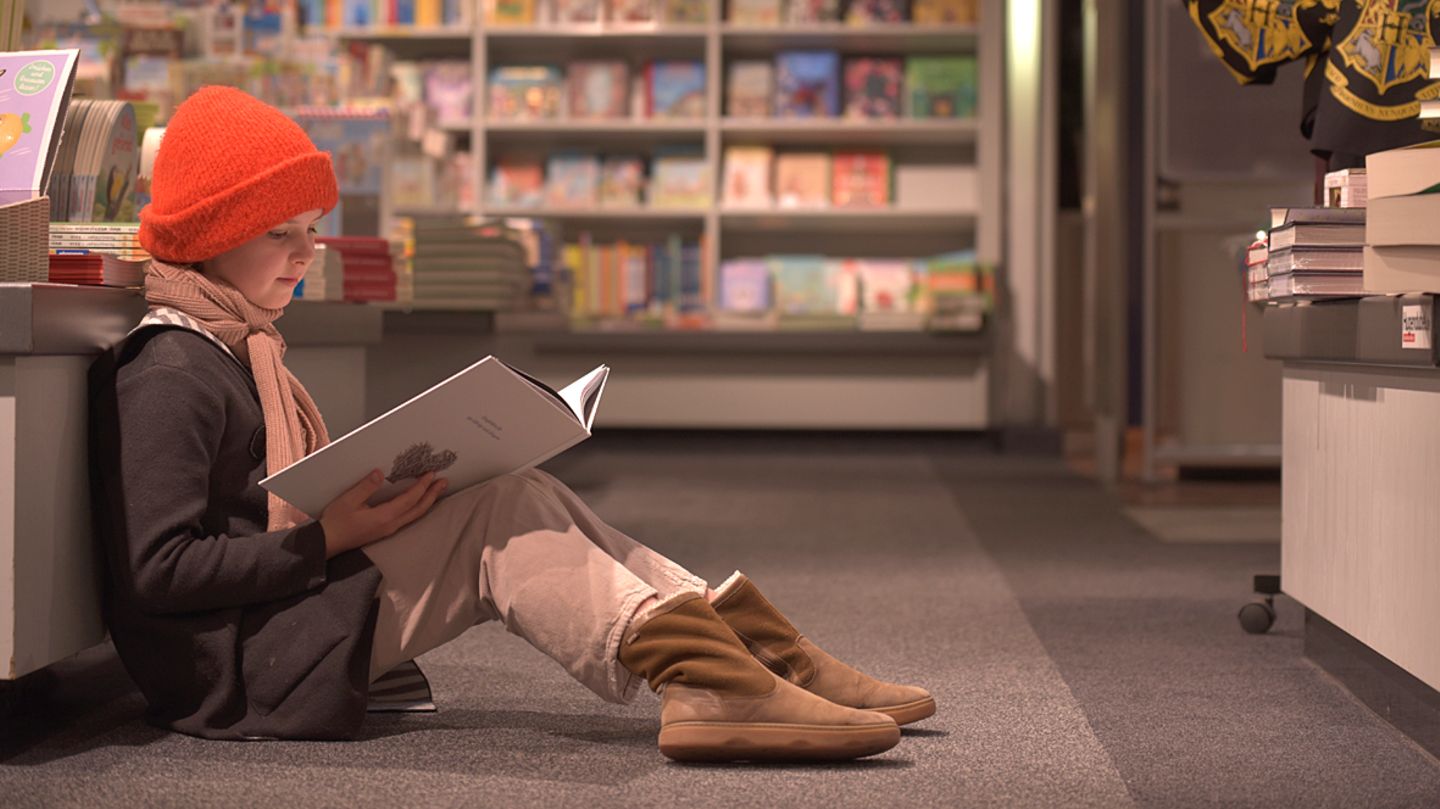 Beim Lesen kann man alles um sich herum vergessen und in fremde Welten eintauchen. 