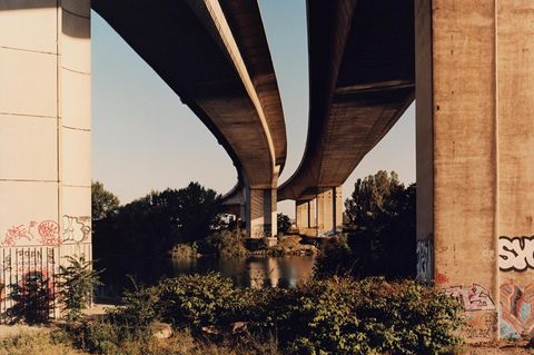 Autobahnbrücke, unter der die 14-jährige Alisha in die Seine geworfen wurde