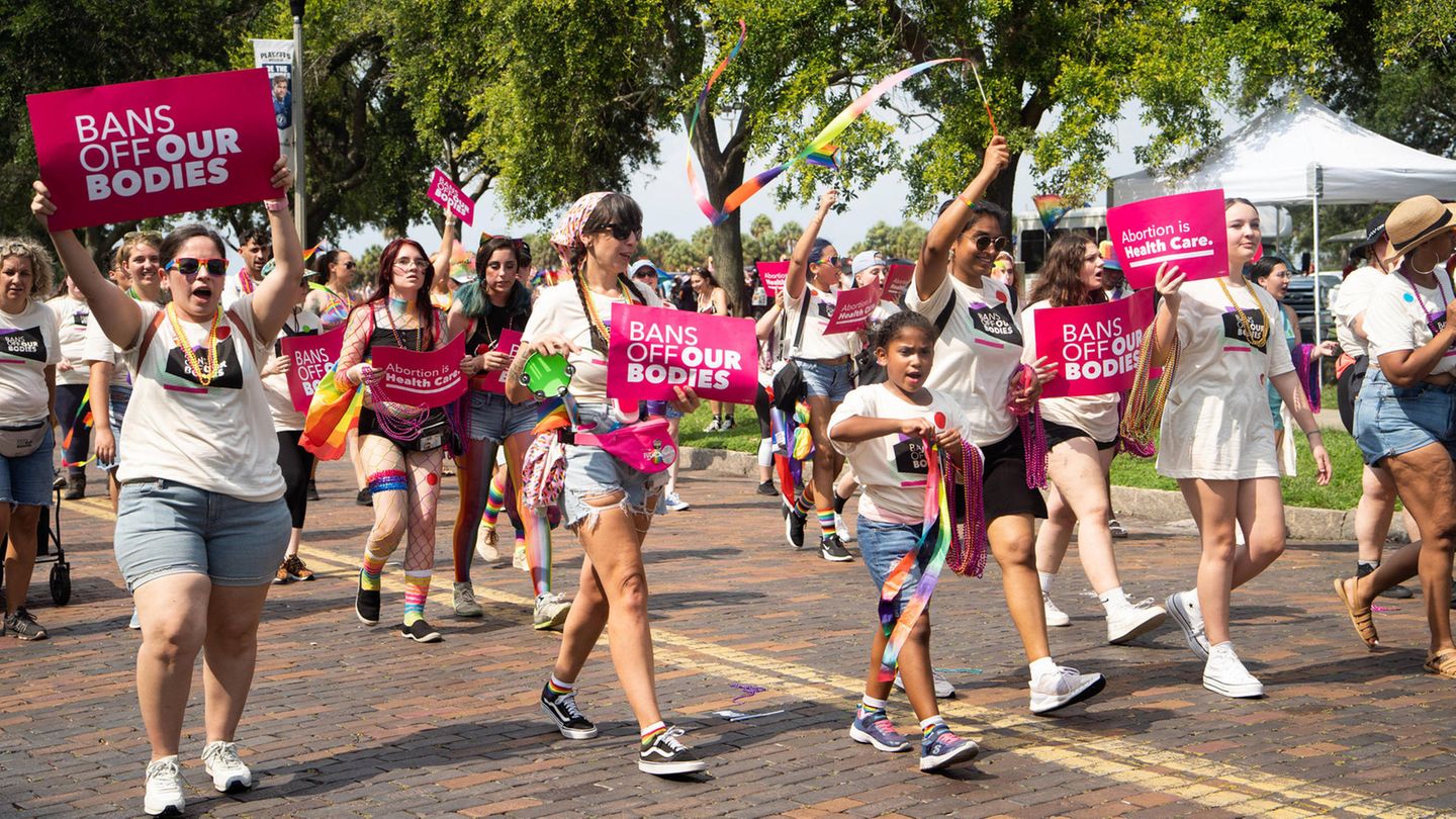 USA Frauen in Florida protestieren für das Recht auf Abtreibung