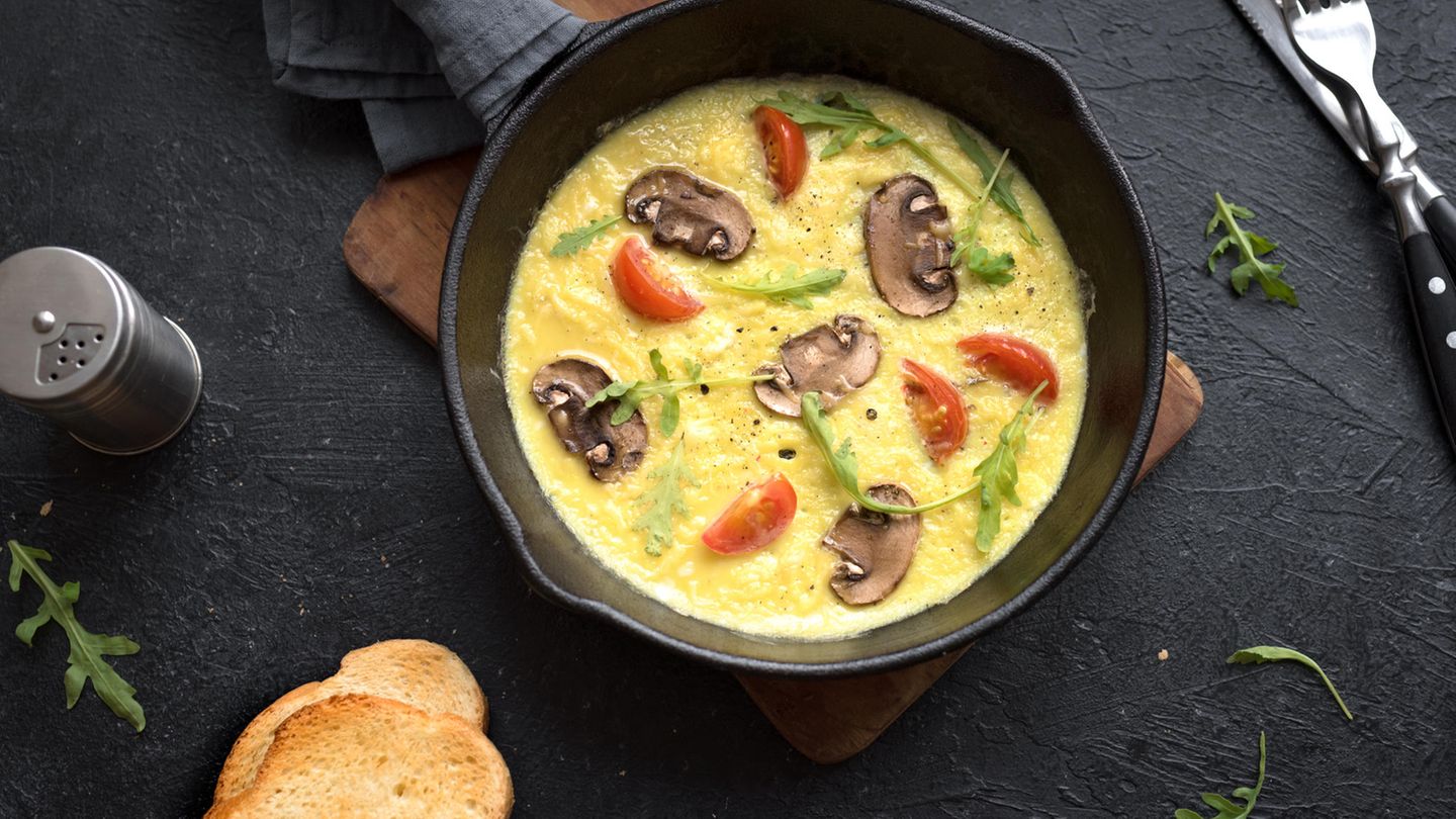 Einfach kochen: Tipps und Tricks für Anfänger: Wie gelingt das perfekte Omelett?