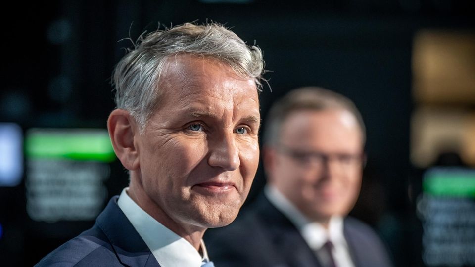 Björn Höcke (AfD, l) en Mario Voigt (CDU, r)
