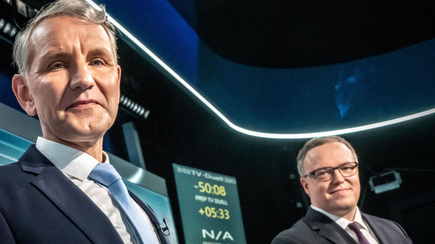 Das TV-Duell zwischen AfD-Rechtsaußen Björn Höcke und CDU-Mann Mario Voigt verlieft streckenweise zäh