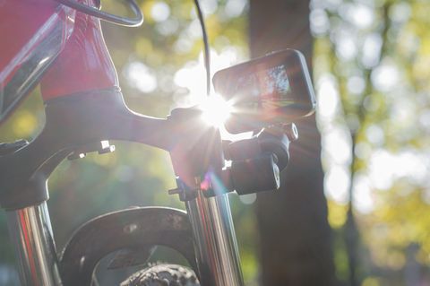 GoPro Alternativen: Action Cam an einem Mountainbike montiert