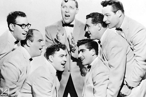 The Comets In der Mitte Front Mann Bill Haley