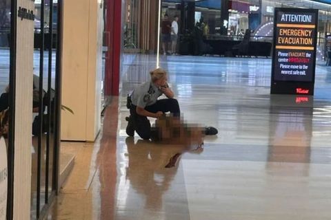 Augenzeugen verbreiteten via Social Media, hier von X, Bilder der Polizistin, die den Amoktäter stoppte