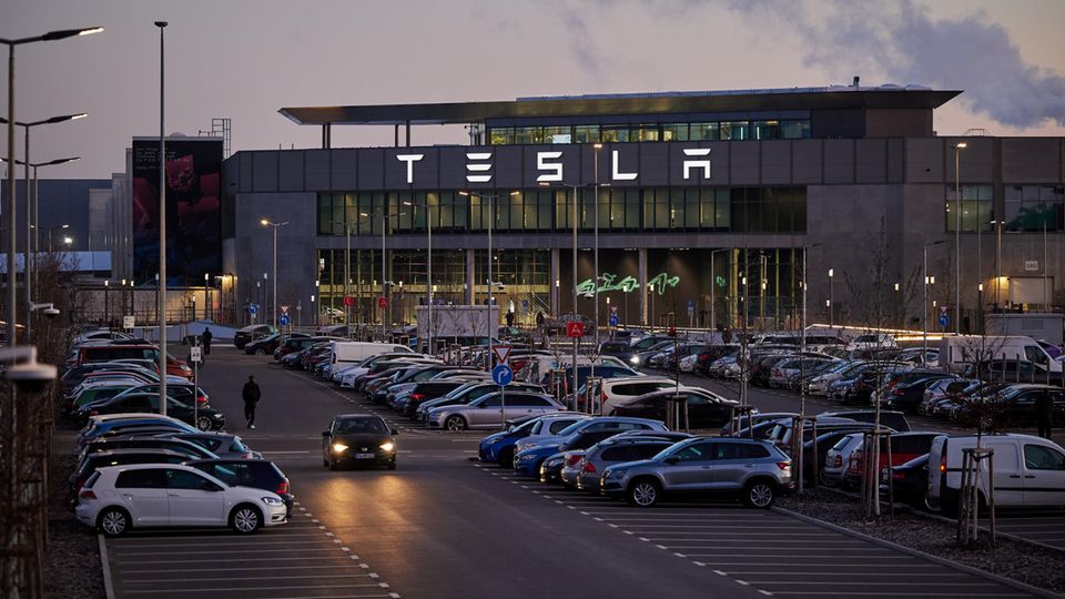 Tesla in Grünheide: Autobauer säht in Gegengutachten Zweifel an Zuverlässigkeit der Grenzwerte
